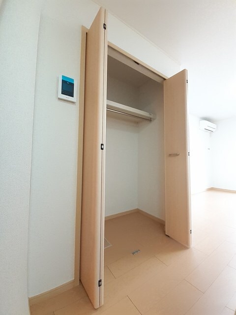 物件内観写真10　(収納)