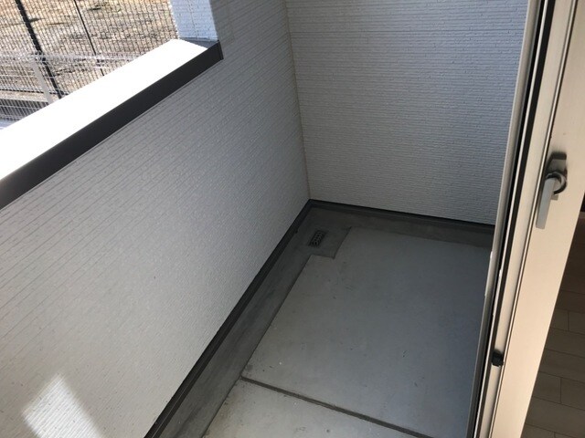 物件内観写真17　(ベランダ)