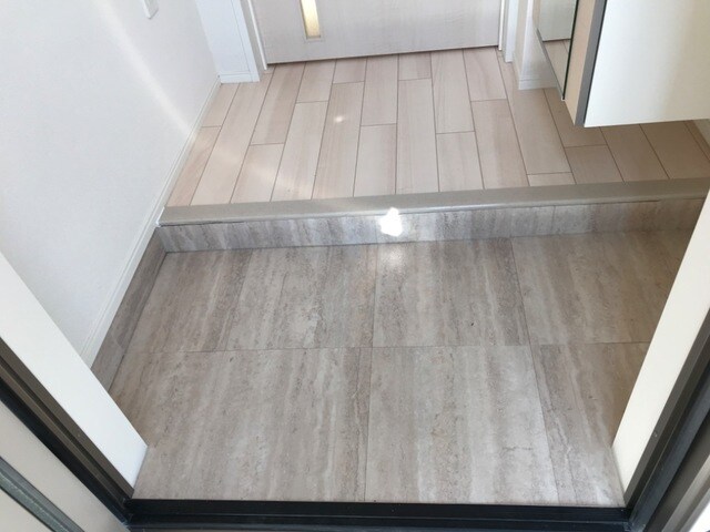 物件内観写真19　(玄関)
