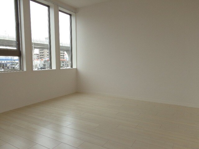 物件内観写真8　(北側洋室)