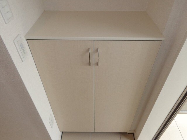物件内観写真20　(下駄箱)