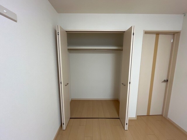 物件内観写真11　(クローゼット)