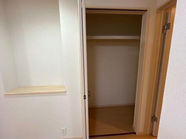 物件内観写真14　(クローゼット)