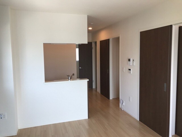 物件内観写真12　(リビング)