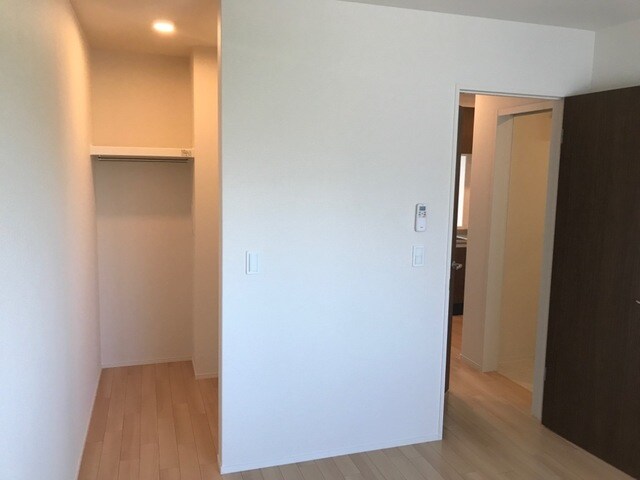 物件内観写真19　(北側洋室)