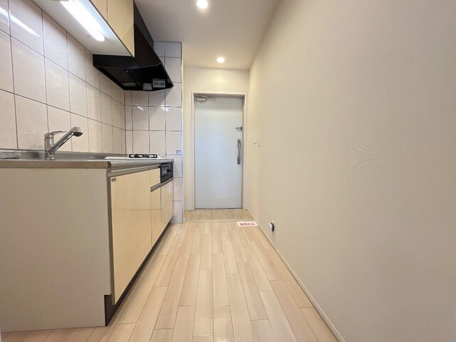 物件内観写真22　(廊下)