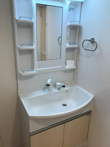 物件内観写真5　(洗面)