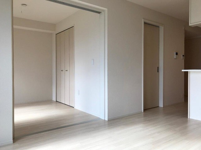 物件内観写真12　(リビング)