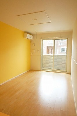 物件内観写真9　(居室・リビング)