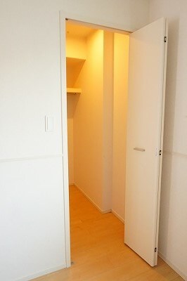 物件内観写真11　(収納)