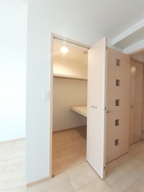 物件内観写真9　(収納)