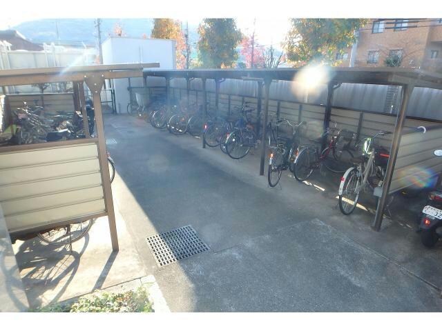 物件内観写真18　(駐輪場)