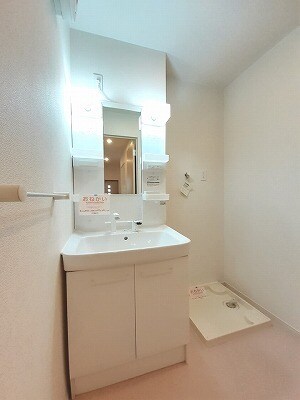 物件内観写真6　(洗面所)