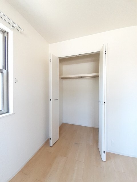 物件内観写真10　(収納)