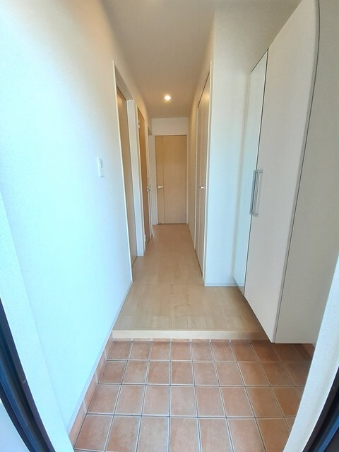 物件内観写真11　(玄関)