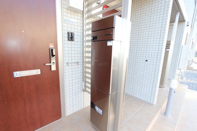 物件内観写真19　(宅配ボックス)