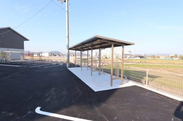 物件内観写真23　(駐輪場)