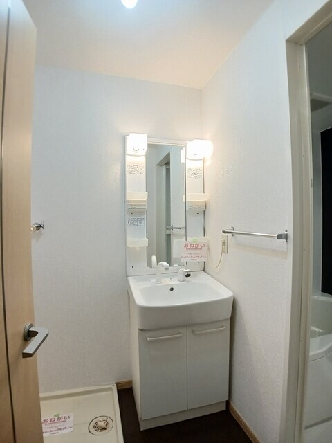 物件内観写真7　(洗面所)