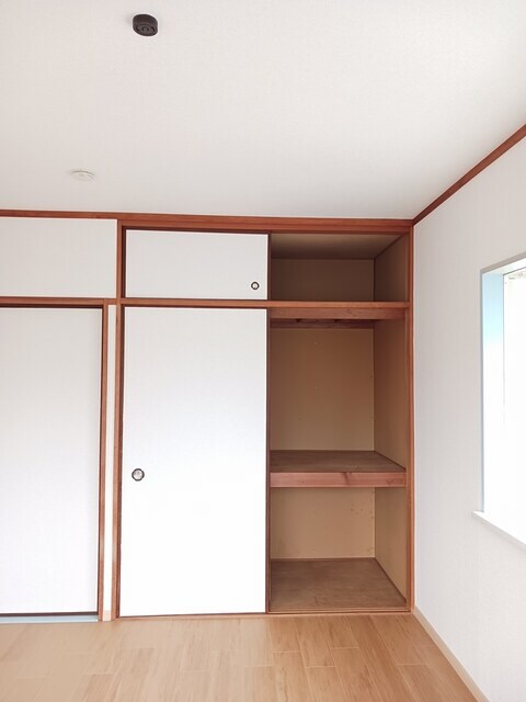 物件内観写真10　(収納)