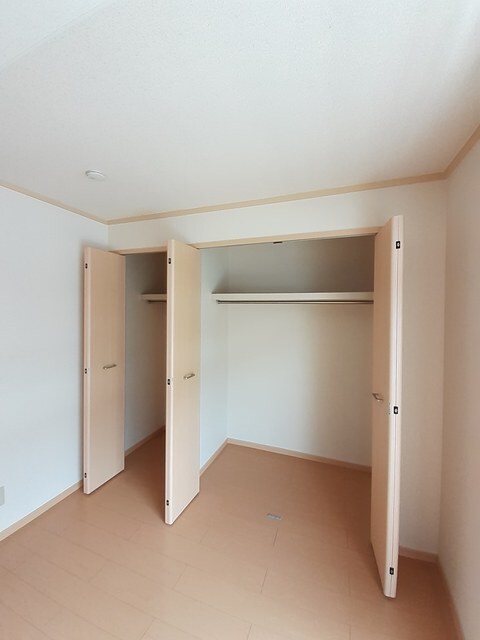 物件内観写真8　(収納)