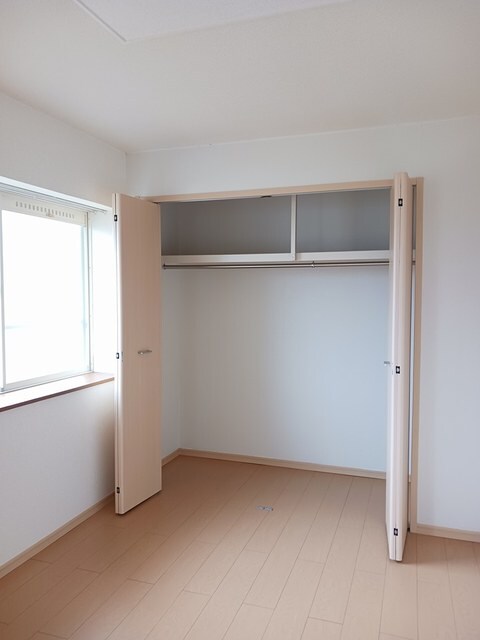 物件内観写真8　(収納)