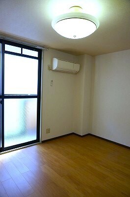 物件内観写真9　(その他部屋・スペース)