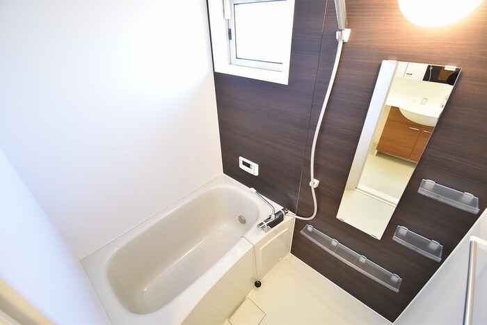 物件内観写真4　(浴室)