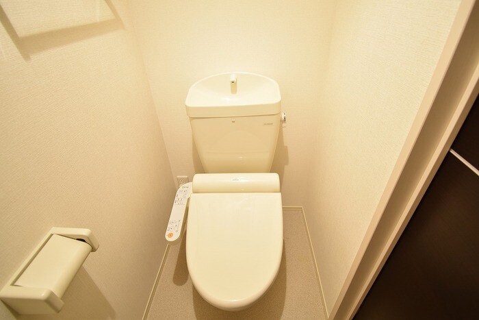 物件内観写真6　(温水洗浄暖房便座)