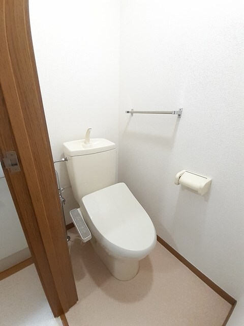 物件内観写真6　(トイレ)