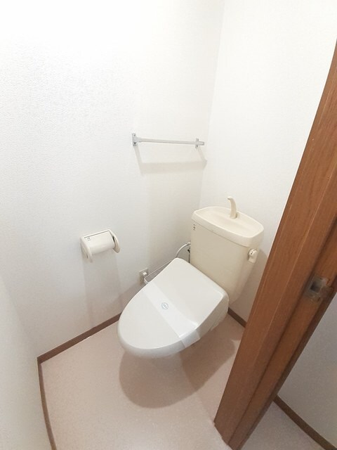 物件内観写真6　(トイレ)