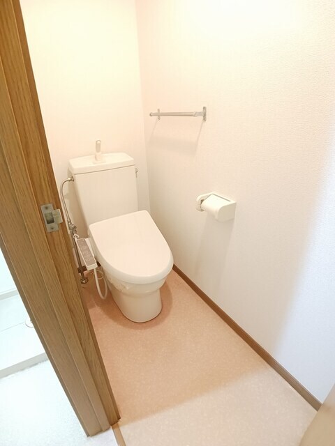 物件内観写真7　(トイレ)