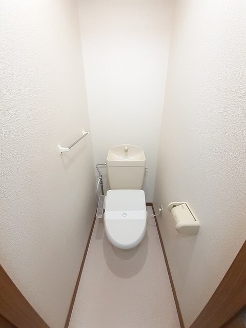 物件内観写真6　(トイレ)