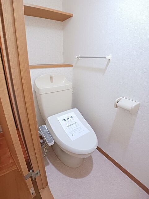 物件内観写真7　(トイレ)