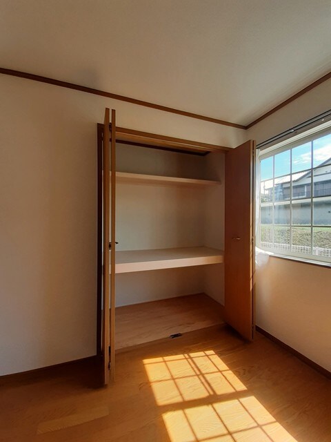 物件内観写真10　(収納)