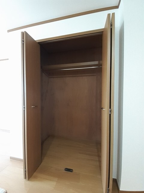 物件内観写真8　(収納)