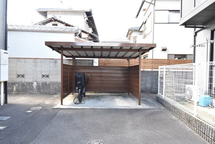 物件内観写真14　(駐輪場)