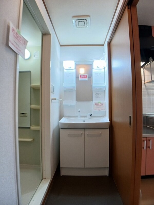 洗面・脱衣所(洗面所)