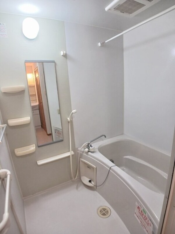 浴室(バス／シャワールーム等)