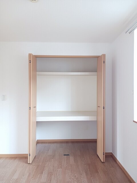 物件内観写真9　(収納)