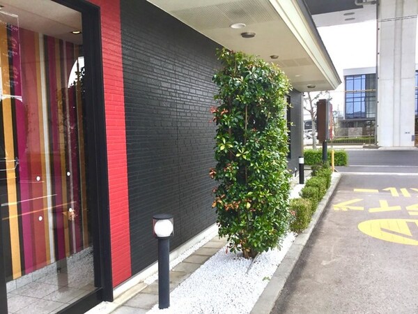 マクドナルド 11号高松バイパス店 0.4km