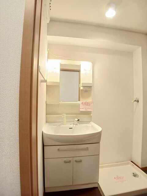 物件内観写真10　(洗面所)