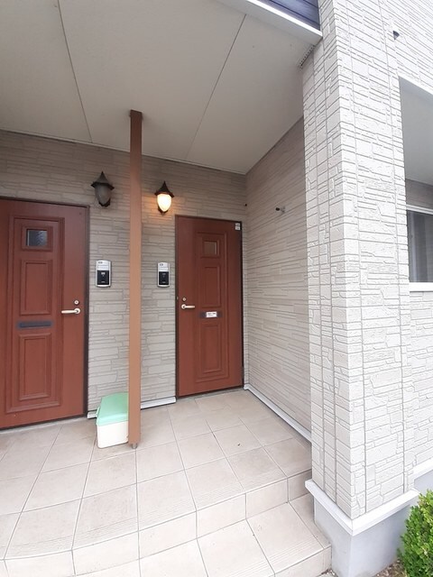 物件外観写真2　(その他共有部分)