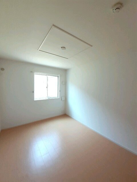 物件内観写真8　(その他部屋・スペース)