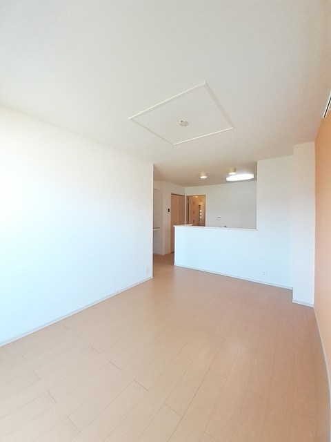 物件内観写真14　(居室・リビング)