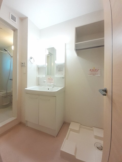 物件内観写真6　(洗面所)