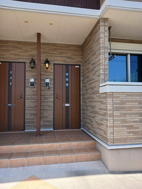 物件外観写真2　(その他共有部分)