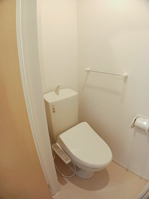 物件内観写真7　(トイレ)