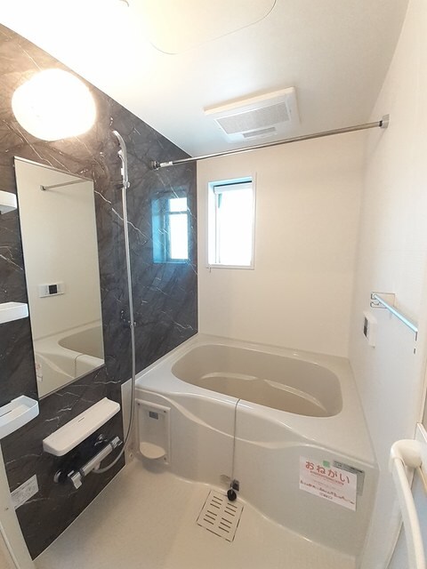 物件内観写真5　(バス／シャワールーム等)