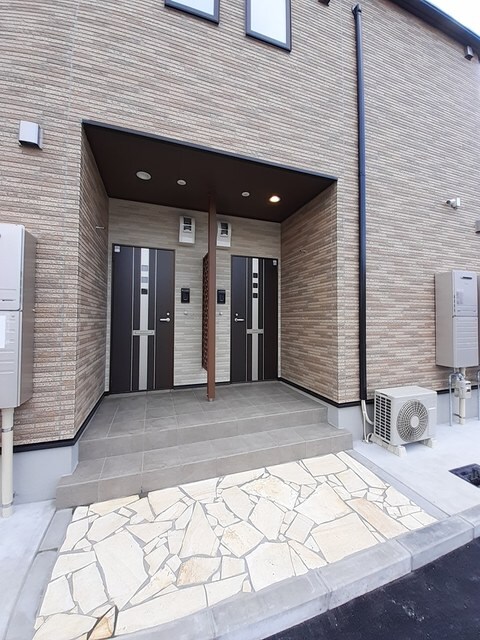 物件外観写真2　(その他共有部分)