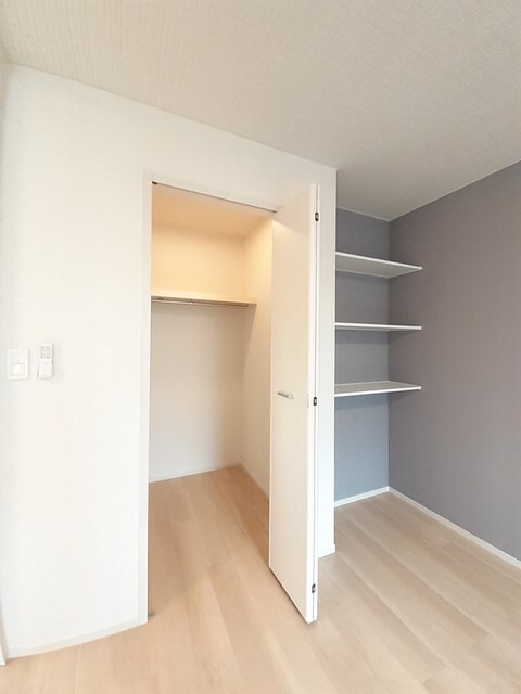 物件内観写真10　(収納)